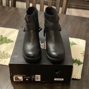 Sorel Black Ankle Boots with Buckle